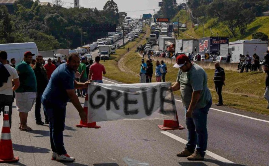 Протесты перевозчиков в Бразилии блокируют экспорт соевых бобов из страны / Агро-Матик