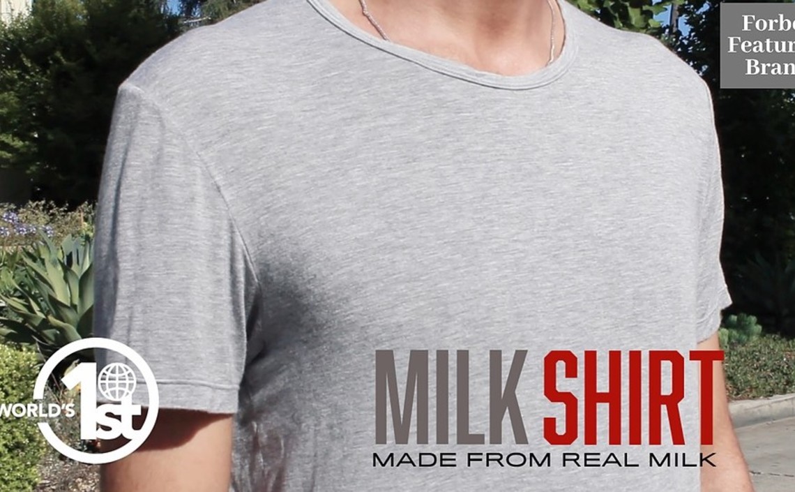 Американский стартап сшил футболки из коровьего молока / Агро-Матик