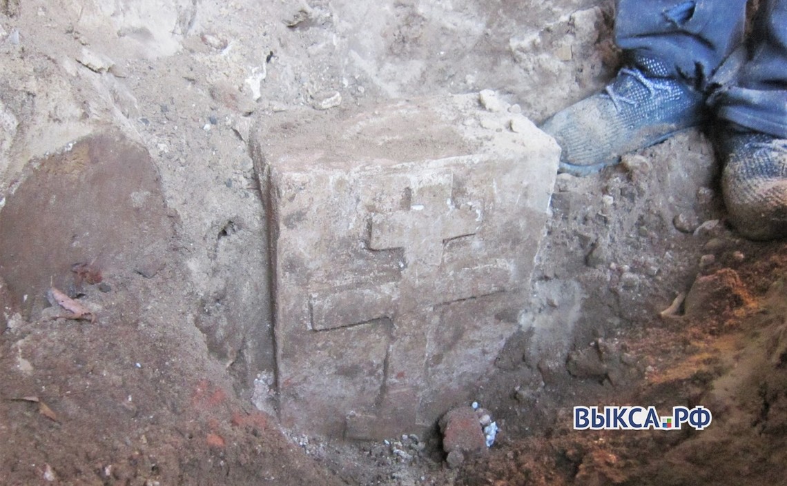 При реконструкции церкви в Досчатом нашли закладной камень XIX века / Агро-Матик