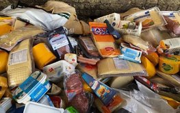 Из просрочки хотят делать корма для животных