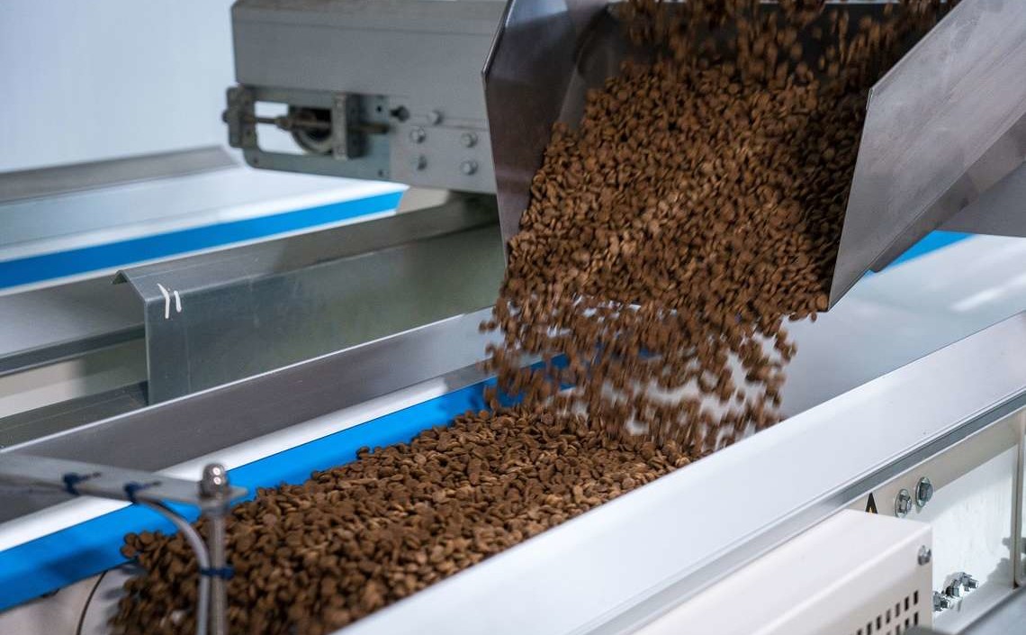 В Nestl&eacute; передумали строить завод кормов для собак и кошек под Новосибирском