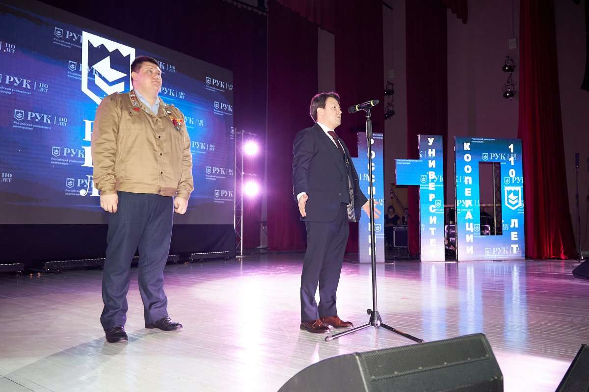 Руководитель «Агро-Матик» поздравил с юбилеем кооперативный ВУЗ