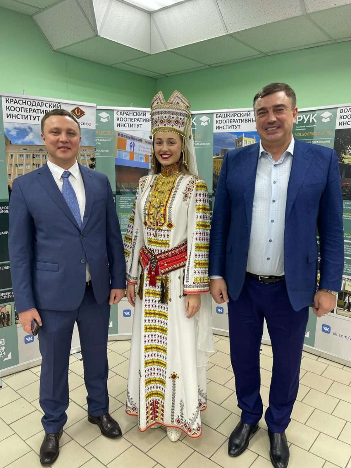 Руководитель «Агро-Матик» поздравил с юбилеем кооперативный ВУЗ